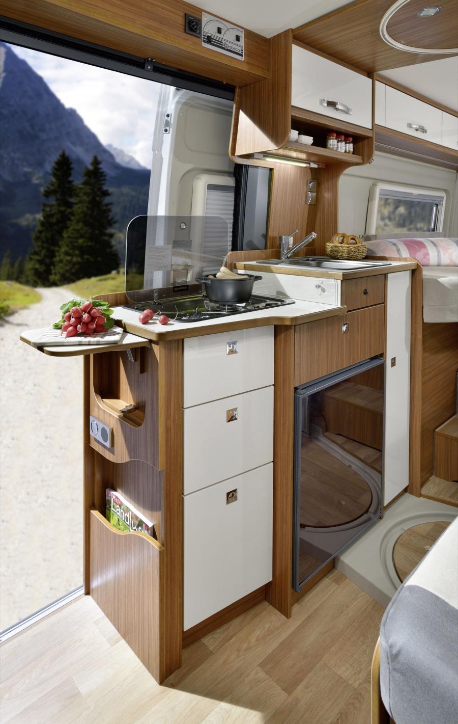 Интерьер Globecar Globestar 600 L 2015 года  (фото 3 из 6)